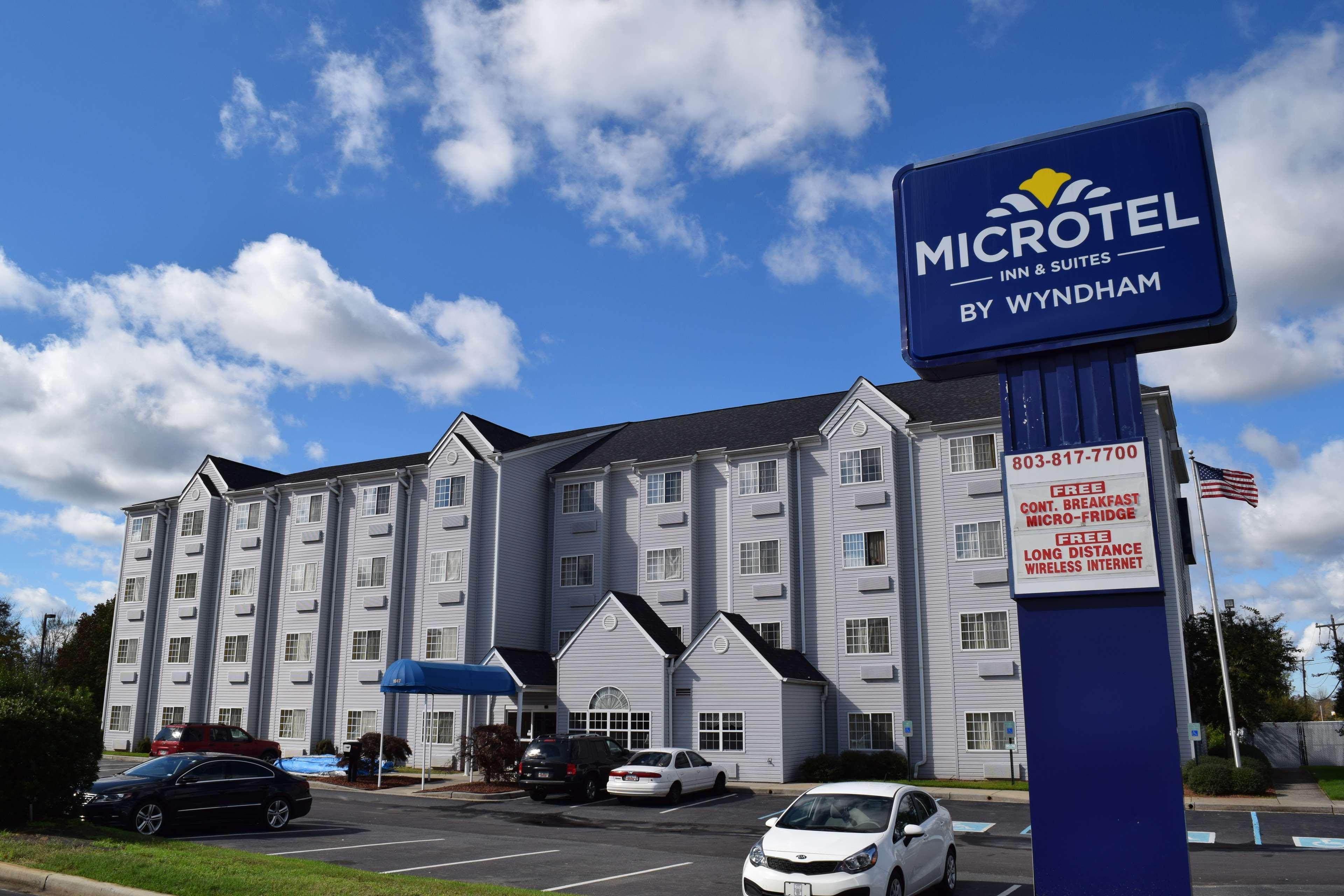 Microtel Inn & Suites By Wyndham Rock Hill/Charlotte Area Bagian luar foto