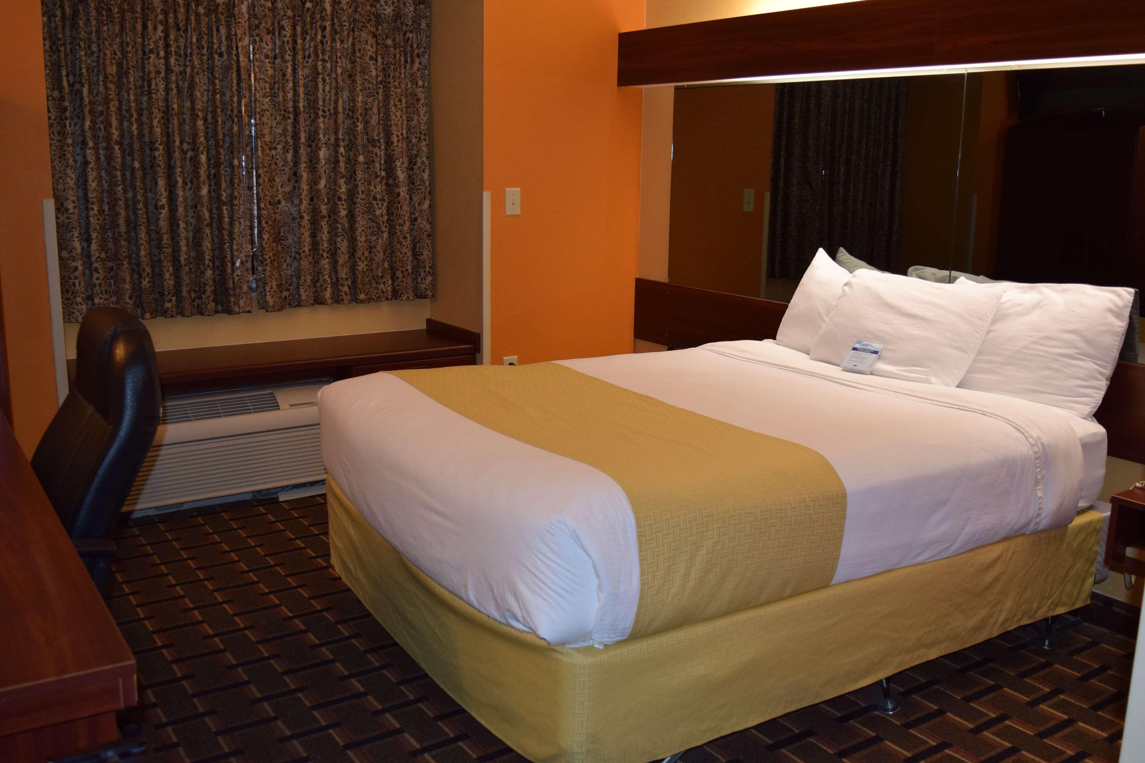 Microtel Inn & Suites By Wyndham Rock Hill/Charlotte Area Bagian luar foto