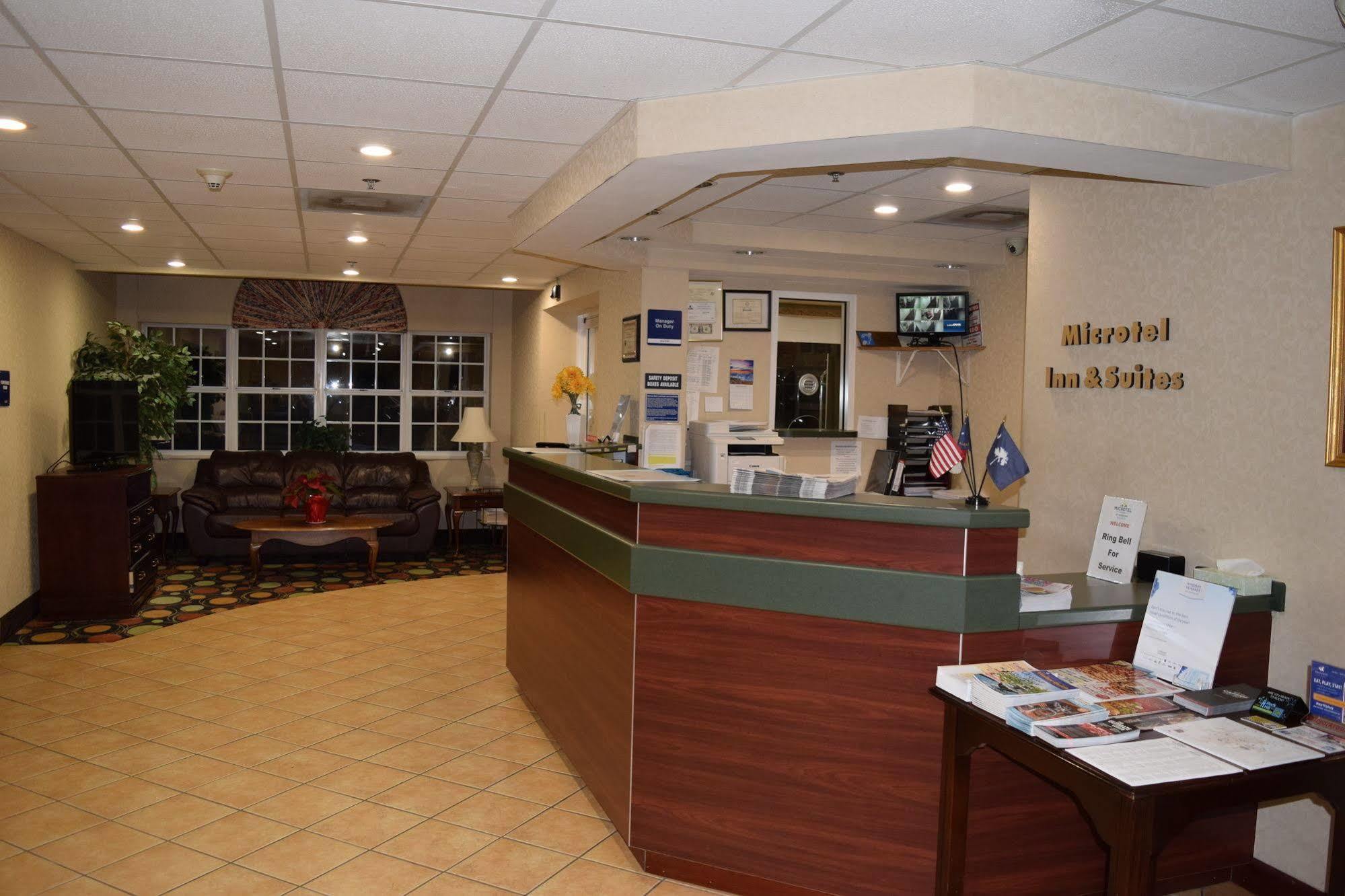 Microtel Inn & Suites By Wyndham Rock Hill/Charlotte Area Bagian luar foto